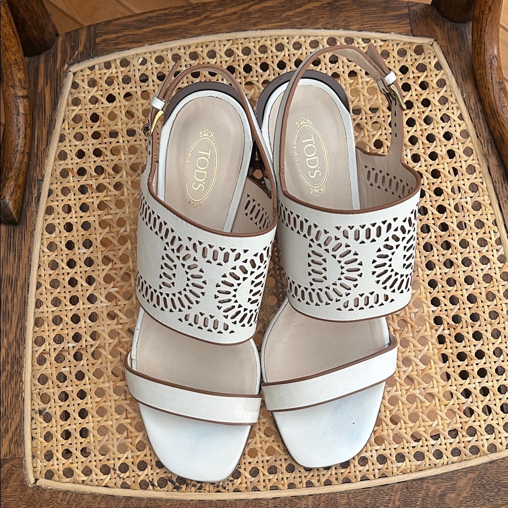 Tod’s Catena sandals.  Size 9.